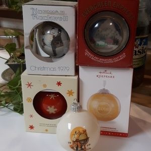 Vintage home decor Holiday Christmas tree ornaments Balls HALLMARK ROCKWELL TRAI